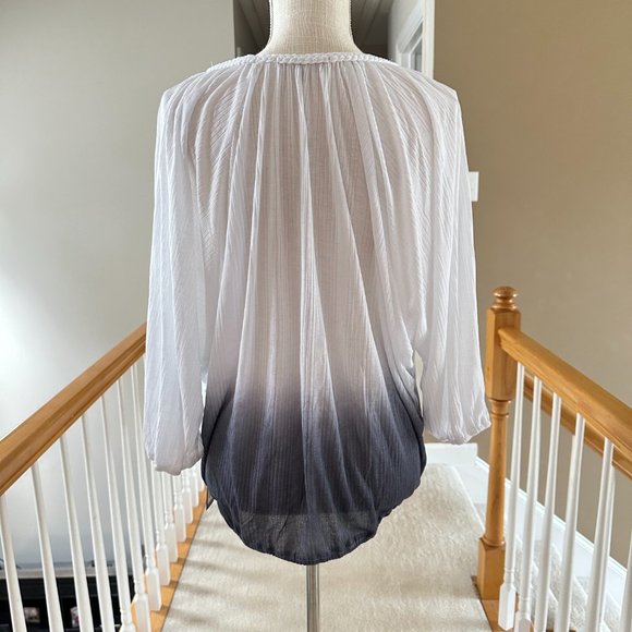 Seven7 Women's Ombre Summer Blouse Braid Neckline Detail Size XL Lightweight - Picture 6 of 8